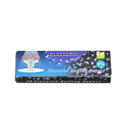 HORNET Blueberry Flavored 1-1/4 Rolling Paper
